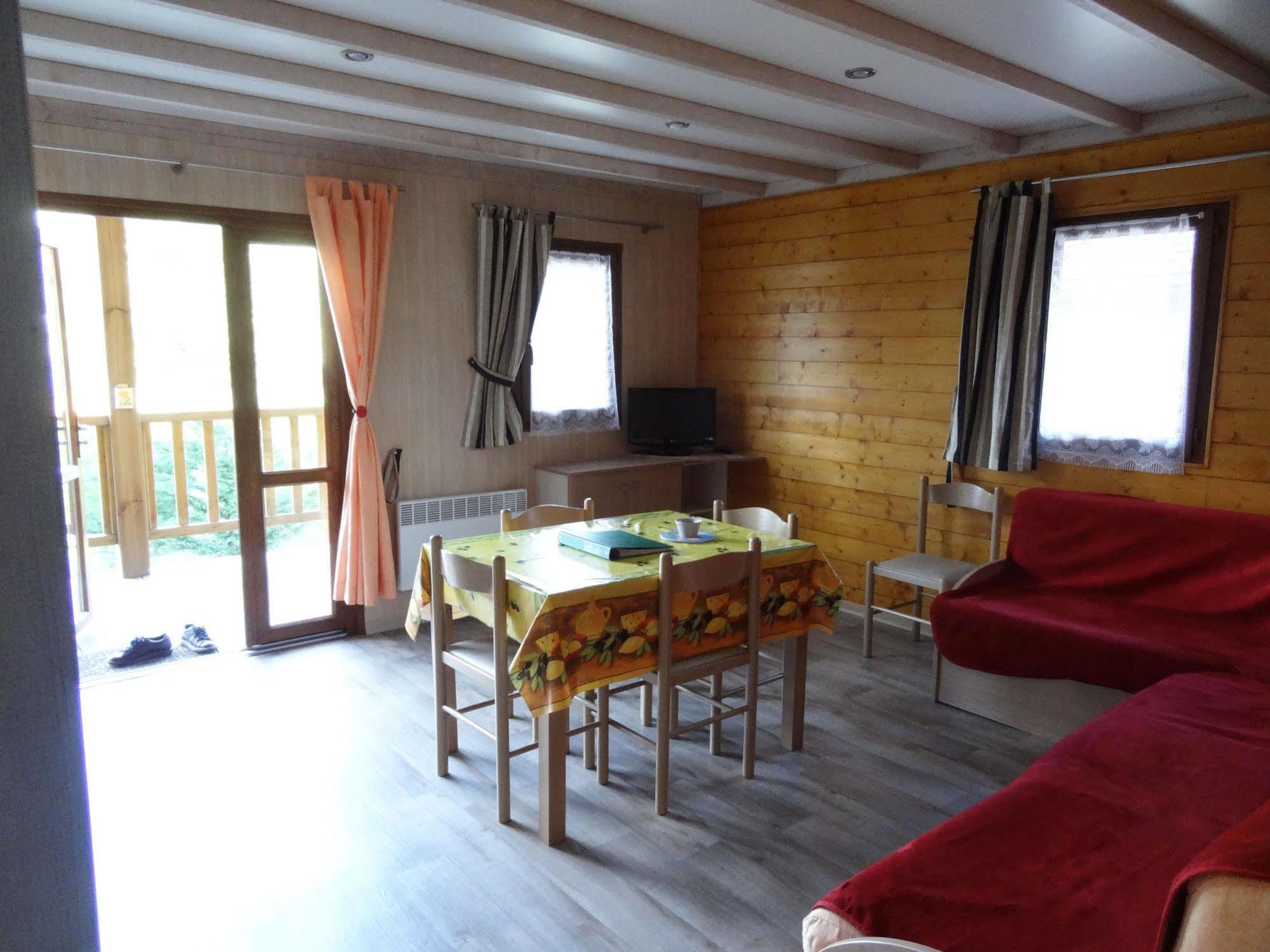 Chalets Du Lac Arcizans-Avant Exterior foto